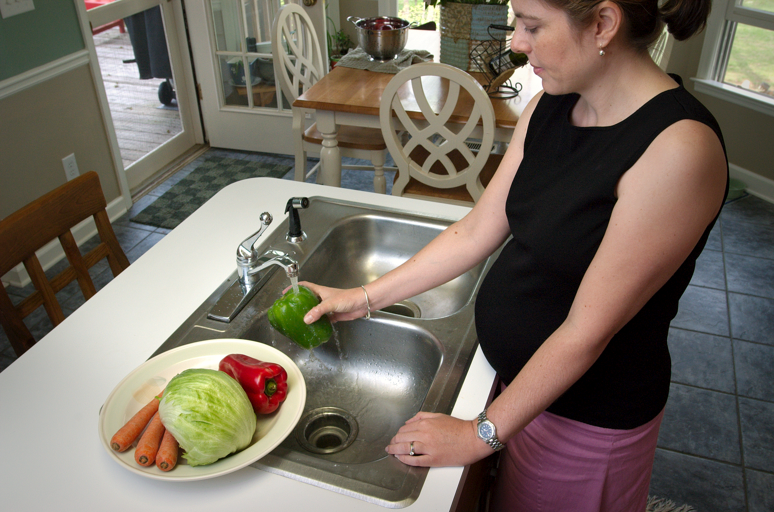 woman cooking foodborne waterborne