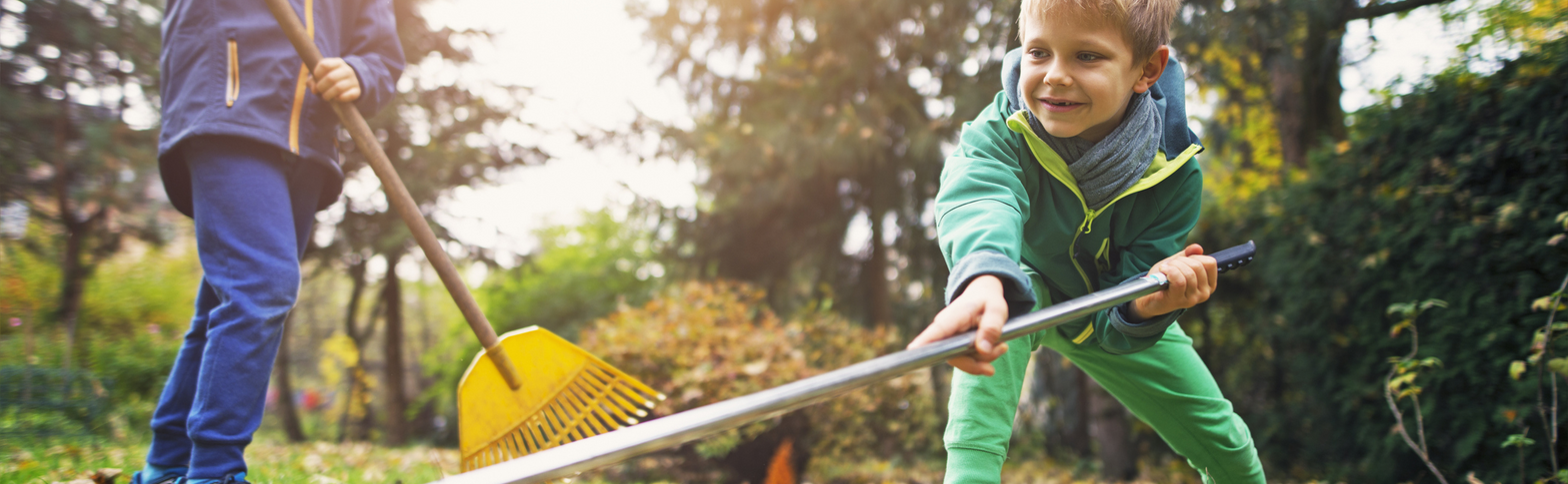 children raking