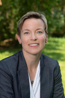 Helen Reid headshot